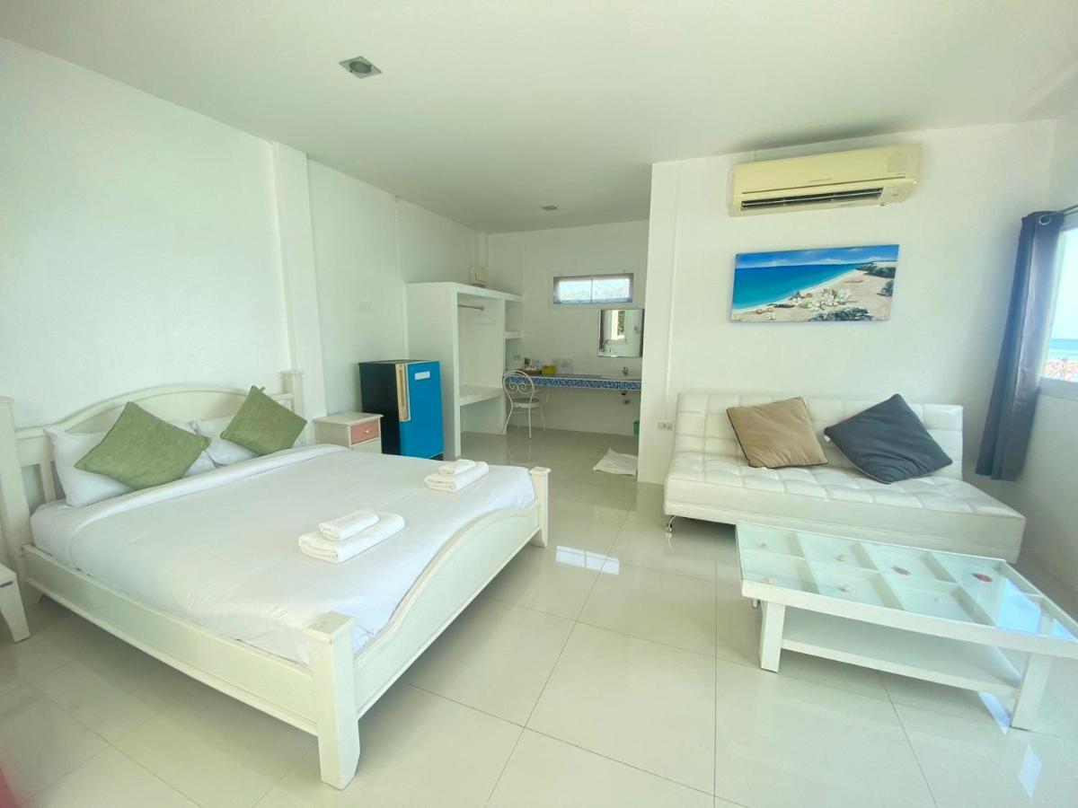 Issara Beach Resort Sichon Ngoại thất bức ảnh